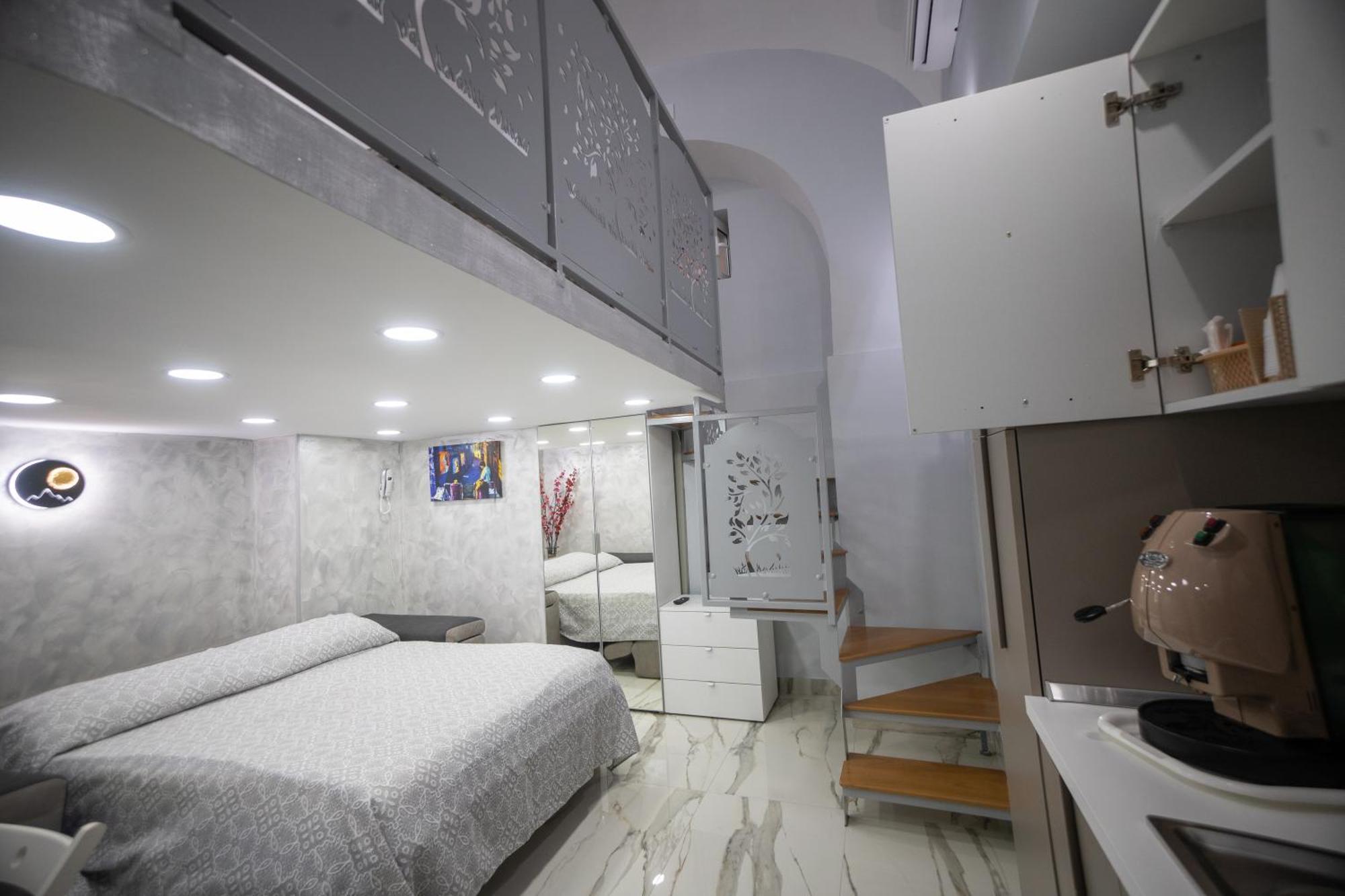 Il Duomo A Due Passi Apartment Naples Exterior photo