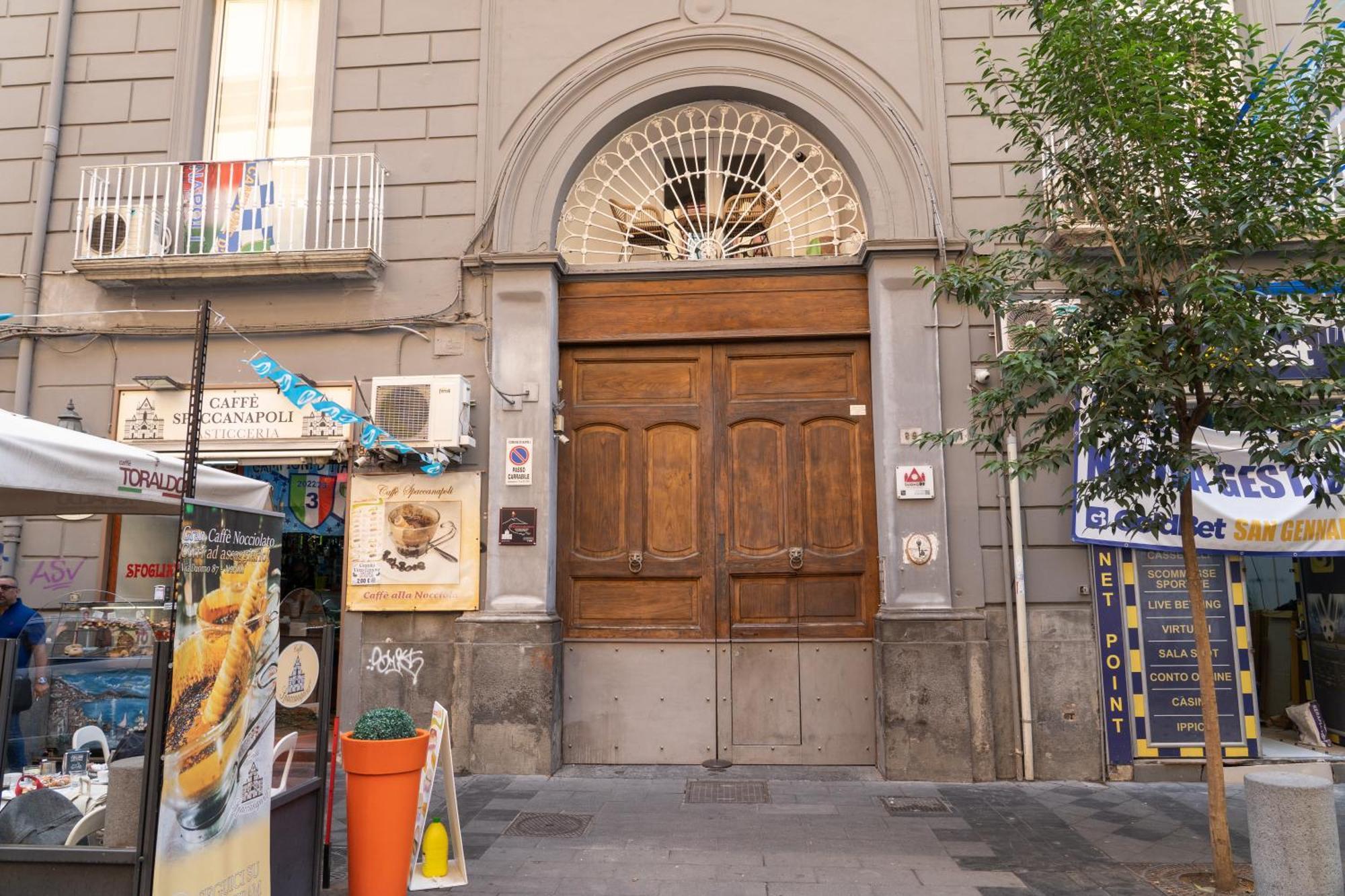 Il Duomo A Due Passi Apartment Naples Exterior photo