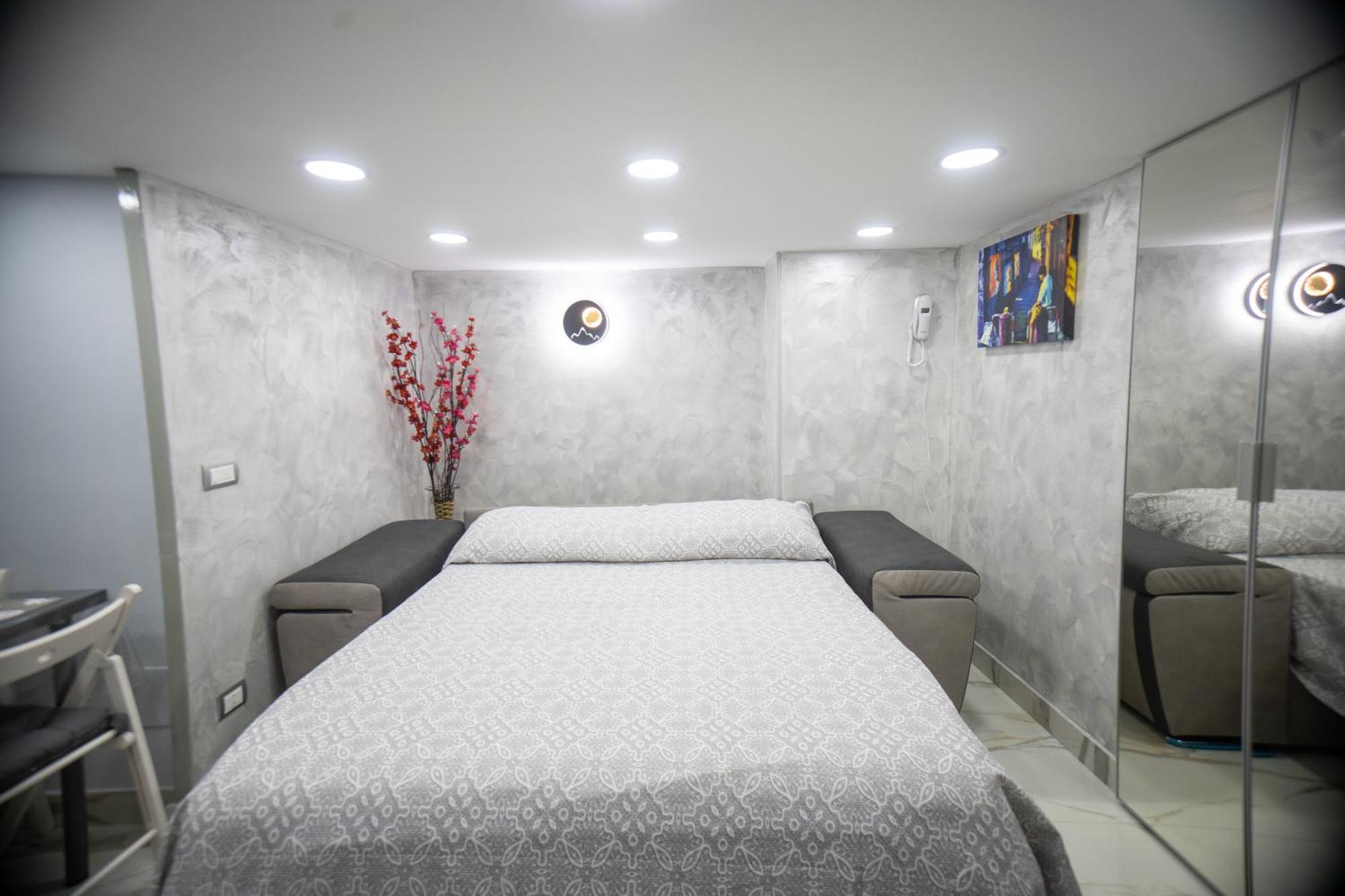 Il Duomo A Due Passi Apartment Naples Exterior photo