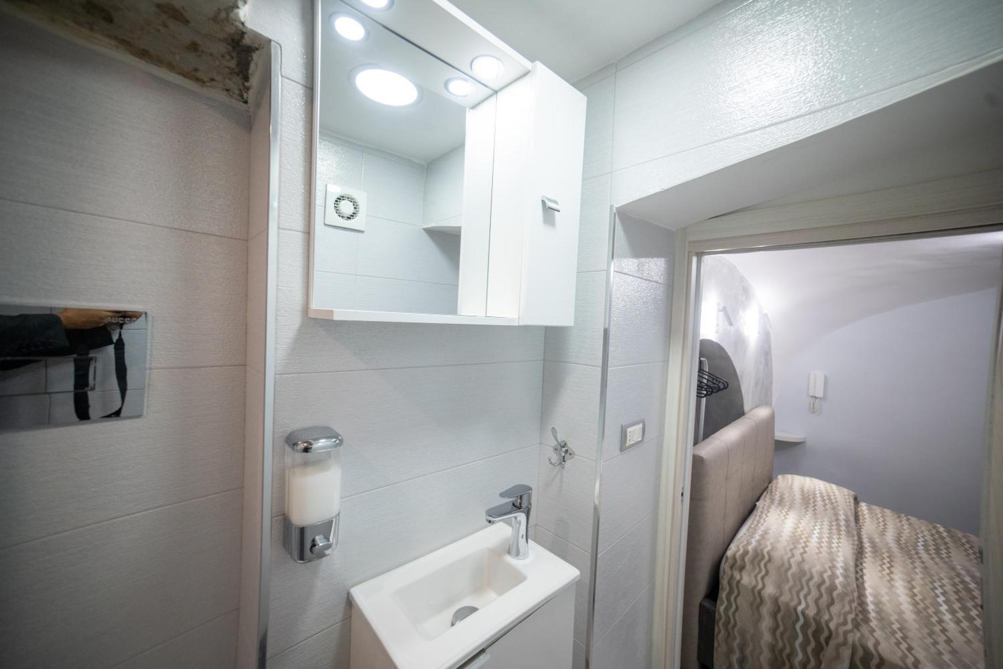 Il Duomo A Due Passi Apartment Naples Exterior photo